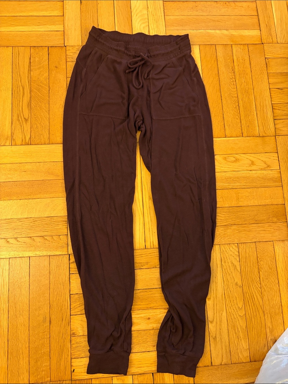ALO Drawstring Joggers - Picture 2 of 2